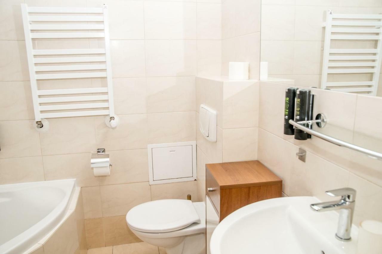 Red Kurka Apartments Krakow Dış mekan fotoğraf